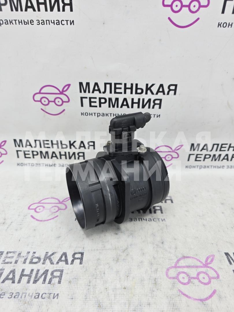 расходомер воздуха Volkswagen Golf GTI 6 поколение 2011, 2.0 л., CCZB, бензин, робот, b4/b9a белый, хетчбэк 5 дв., передний привод, правый руль, 06J906461D, 5K0973205 - фото №1