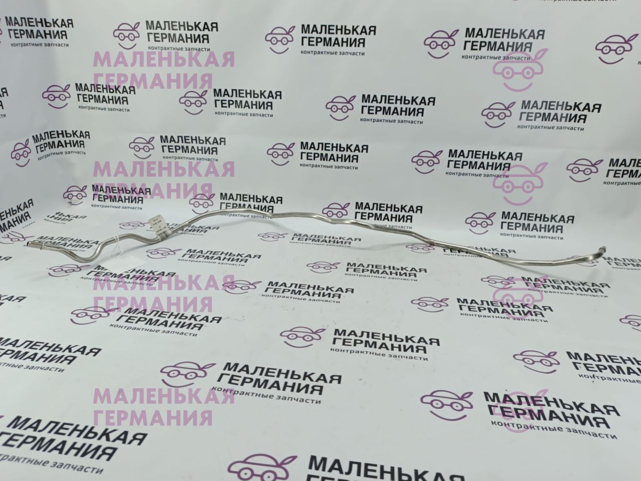 трубка топливная BMW 5 серия G30/G31 G30 2019, 4.4 л., N63 B44 C, бензин, АКПП, carbonschwarz metallic (416), седан, полный привод, 16127386634, 7386634 - фото №1