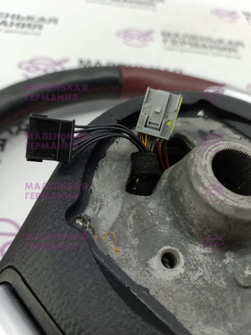 руль BMW X6 E71/E72 E71 2009, 3.0 л., N54 B30 A, бензин, серебро, правый руль, 32306782805, 6782805 - фото №1
