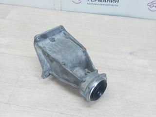 кронштейн полуоси BMW 5 серия G30/G31 G30 2017, 3.0 л., B58 B30 A, бензин, АКПП, темно-синий, седан, полный привод, 8639383, 31508639382, 8639382