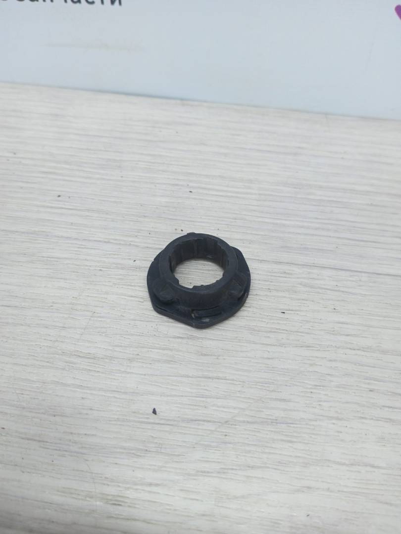 кронштейн (крепление) BMW 3 серия F30/F31/F34 F30 2012, 3.0 л., N55 B30 A, бензин, АКПП, black sapphire metallic (475), седан, задний привод, 17117596923, 7596923 - фото №1