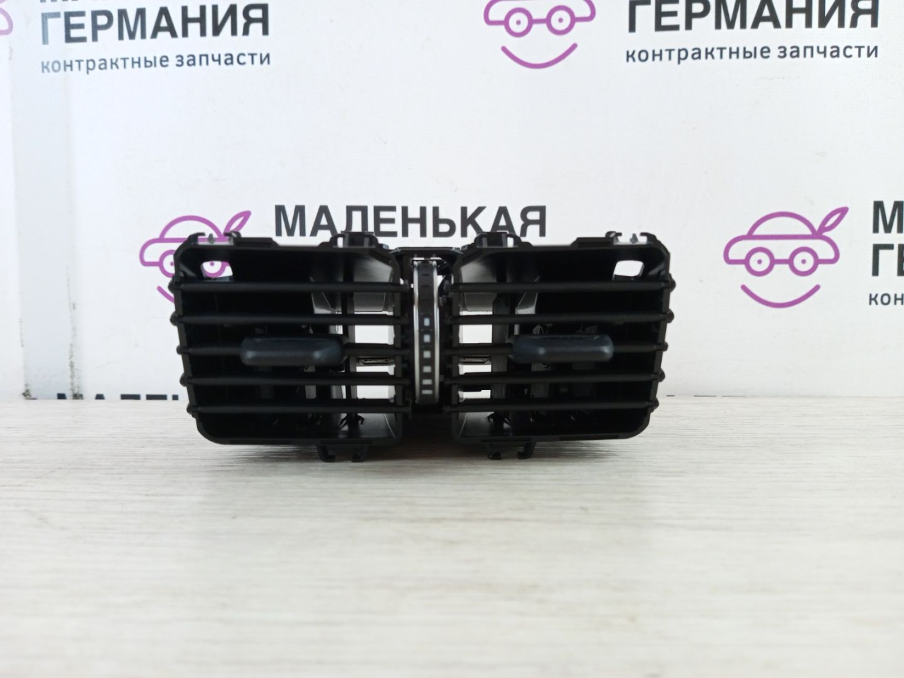 дефлектор обдува салона BMW 3 серия G20 2020, 2.0 л., B46 B20 B, бензин, АКПП, белый alpinweiss 3 (300), седан, задний привод, 64226806814, 6806814 - фото №1