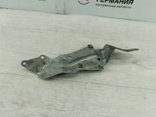 кронштейн (крепление) Mercedes-Benz C-Класс W205/S205/C205 2014, 2.0 л., M 274.920, бензин, АКПП, белый, седан, задний привод, правый руль, A2741421340