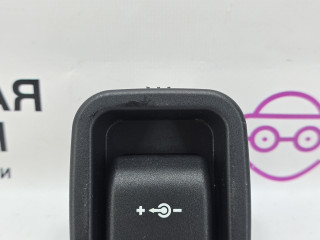 гнездо прикуривателя BMW X1 F48 2017, 2.0 л., B48 A20 B, бензин, АКПП, alpinweiss 3 (300), полный привод, правый руль, 7143111, 61346843098, 7143111, 6843098