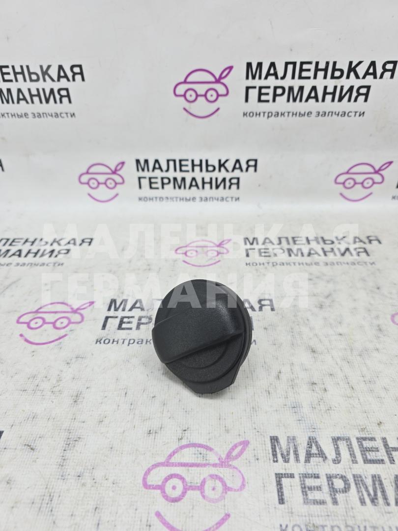 пробка топливного бака Volkswagen Passat B8 2015, 1.8 л., CJSA, бензин, робот, 2t/c9x чёрный перламутр, седан, правый руль, 3AA201553A - фото №1