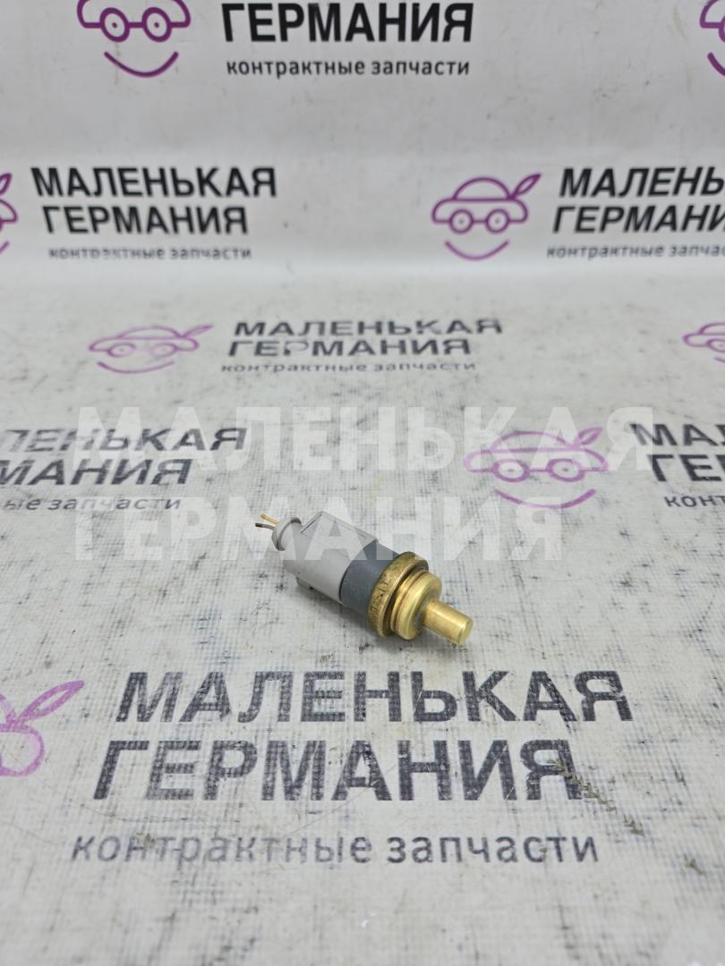 датчик температуры охлаждающей жидкости Volkswagen Golf GTI 6 поколение 2011, 2.0 л., CCZB, бензин, робот, b4/b9a белый, хетчбэк 5 дв., передний привод, правый руль, 06A919501A, 1K0973702 - фото №1