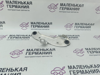 кронштейн радиатора BMW 5 серия G30/G31 G30 2019, 4.4 л., N63 B44 C, бензин, АКПП, carbonschwarz metallic (416), седан, полный привод, 51647357219, 7357219