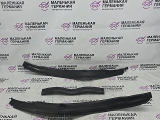 уплотнитель подкапотного пространства Mercedes-Benz C-Класс W204 [рестайлинг] W204.048 2012, 1.8 л., M 271.860, бензин, АКПП, 149 белый, седан, задний привод, правый руль, A2046282798, A2046280898, A2046280998