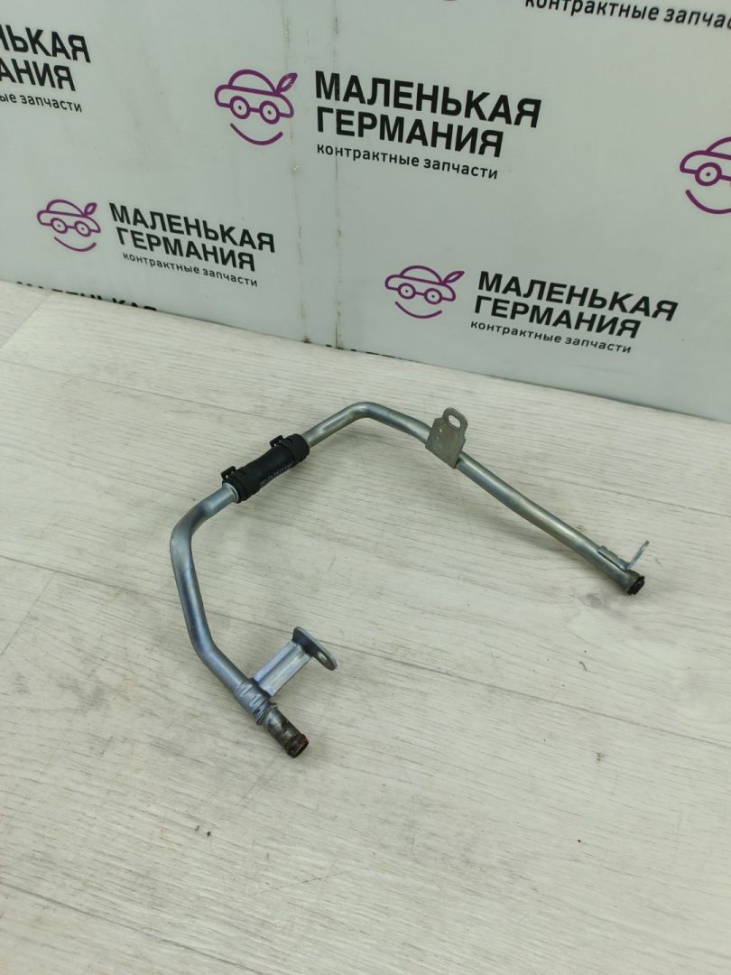 трубка охлаждающей жидкости Mercedes-Benz C-Класс W205/S205/C205 2014, 2.0 л., M 274.920, бензин, АКПП, белый, седан, задний привод, правый руль, A2742001751 - фото №1