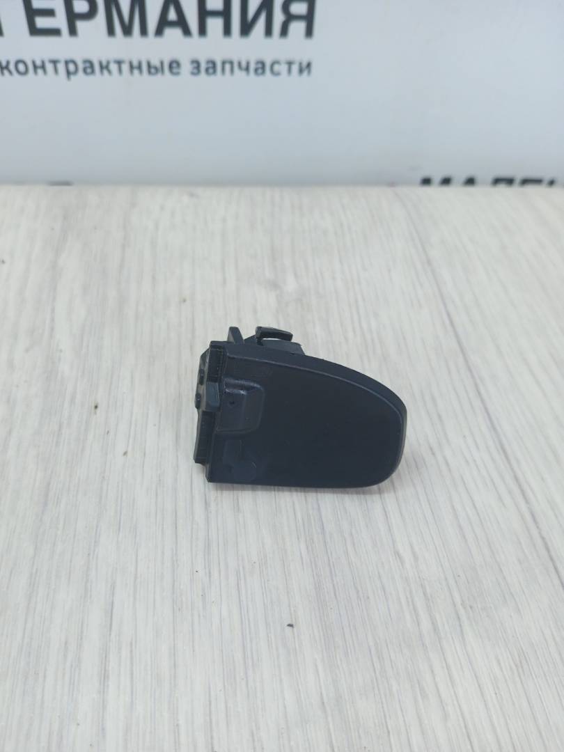 заглушка Mercedes-Benz C-Класс W205/S205/C205 2014, 2.0 л., M 274.920, бензин, АКПП, белый, седан, задний привод, правый руль - фото №1