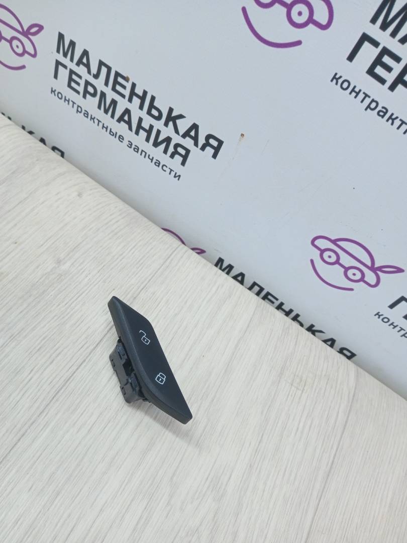 Кнопки центрального замка прав. BMW 5 серия G30/G31 G30 2017, 3.0 л., B58 B30 A, бензин, АКПП, темно-синий, седан, полный привод, 61319860546, 9860546 - фото №1