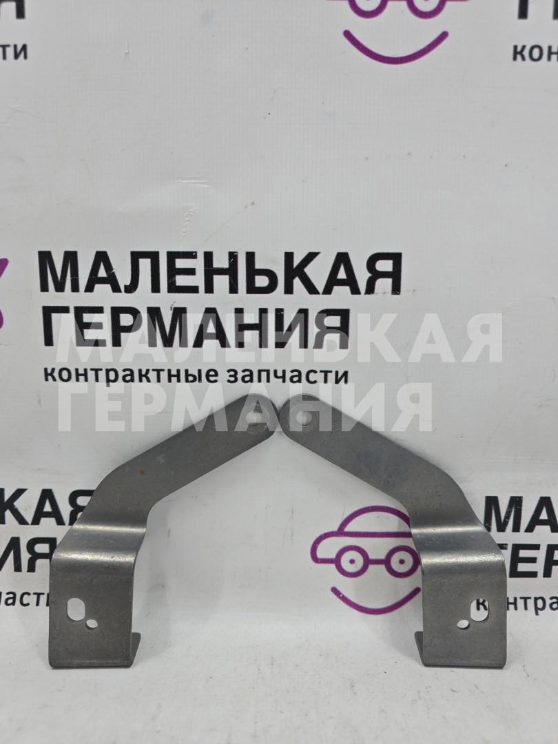 кронштейн сигнала BMW X1 F48 2017, 2.0 л., B48 A20 B, бензин, АКПП, alpinweiss 3 (300), полный привод, правый руль, 7410918, 7410917, 61337410918, 61337410917 - фото №1