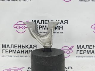 крепление стабилизатора / втулки стабилизатора BMW 6 серия F06/F12/F13 2012, 4.4 л., N63 B44 B, бензин, АКПП, alpinweiss 3 (300), хетчбэк 5 дв., задний привод, правый руль, 33506796559, 6796559, 33506869960, 6869960