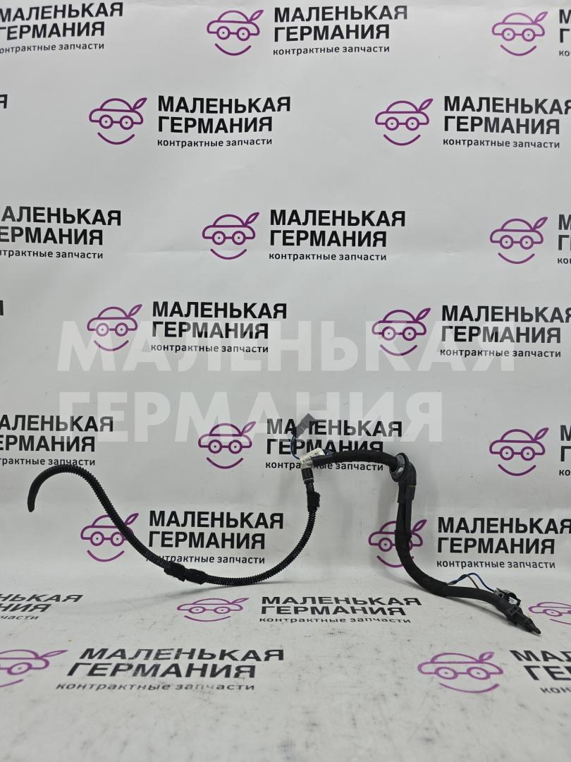 форсунка омывателя крышки багажника BMW X5 F15 2013, 3.0 л., N57 D30 A, дизель, АКПП, mineralweiss metallic (a96), внедорожник 5 дв., полный привод, правый руль, 63257350771, 7350771, 61136971028, 6971028 - фото №1