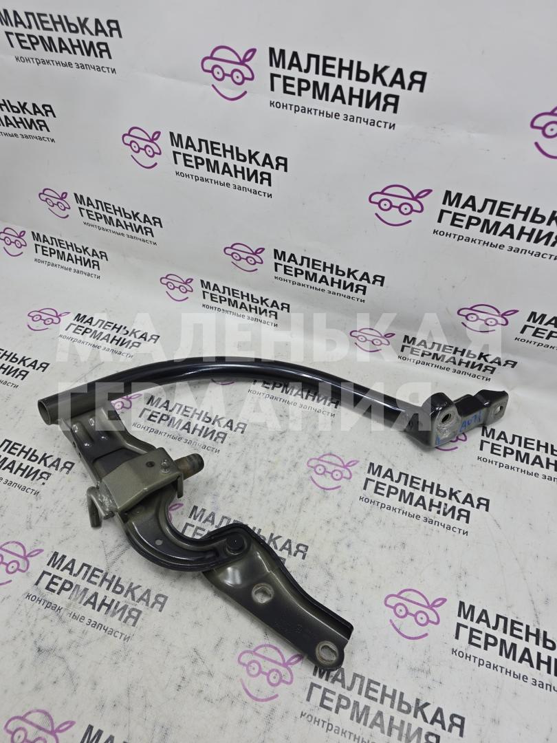 петля крышки багажника Volkswagen Passat B8 2015, 1.8 л., CJSA, бензин, робот, 2t/c9x чёрный перламутр, седан, правый руль, 3G5827301 - фото №1