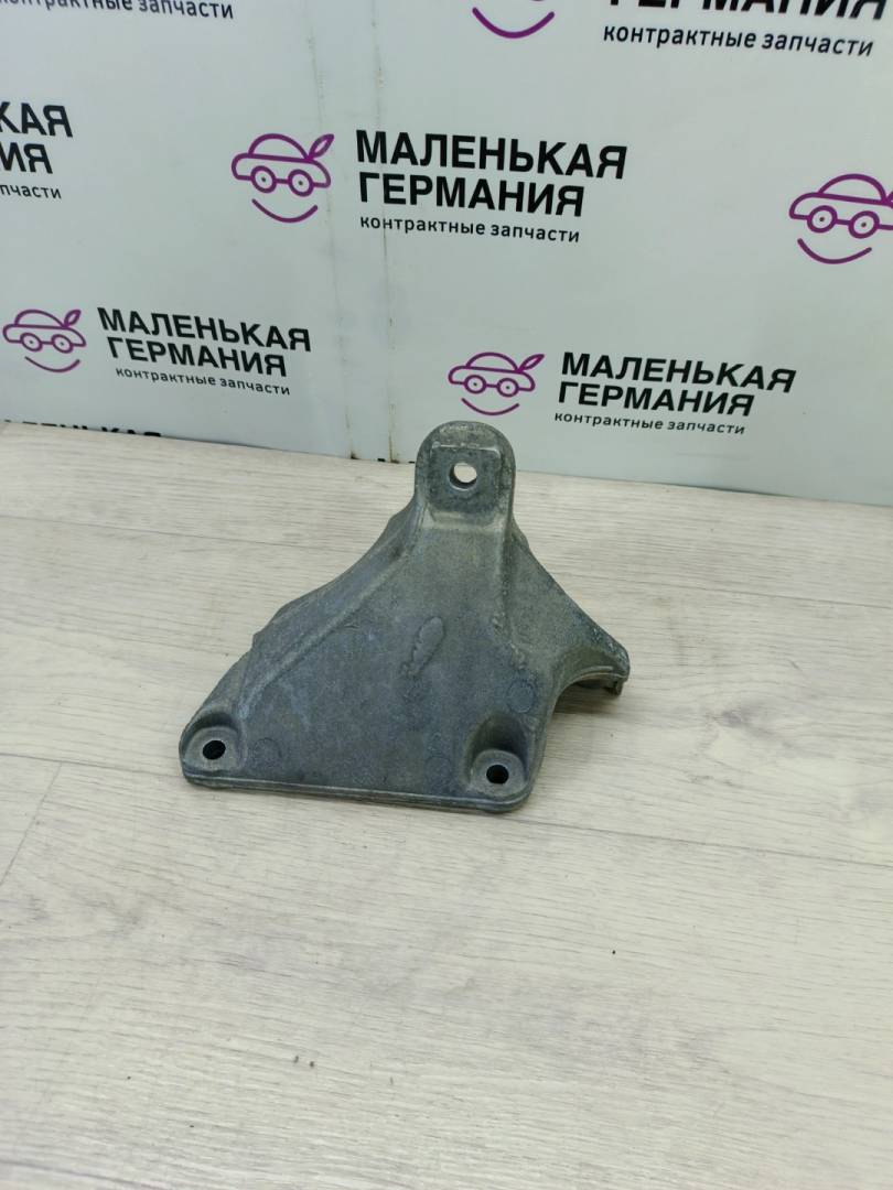 кронштейн двигателя BMW 4 серия F32/F33 F32 (2013 - 2017), 2.0 л., N20 B20 B, бензин, АКПП, задний привод, 22116788610, 6788610 - фото №1