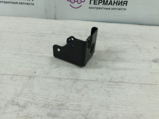 кронштейн (крепление) Mercedes-Benz C-Класс W205/S205/C205 2014, 2.0 л., M 274.920, бензин, АКПП, белый, седан, задний привод, правый руль, A2056261400