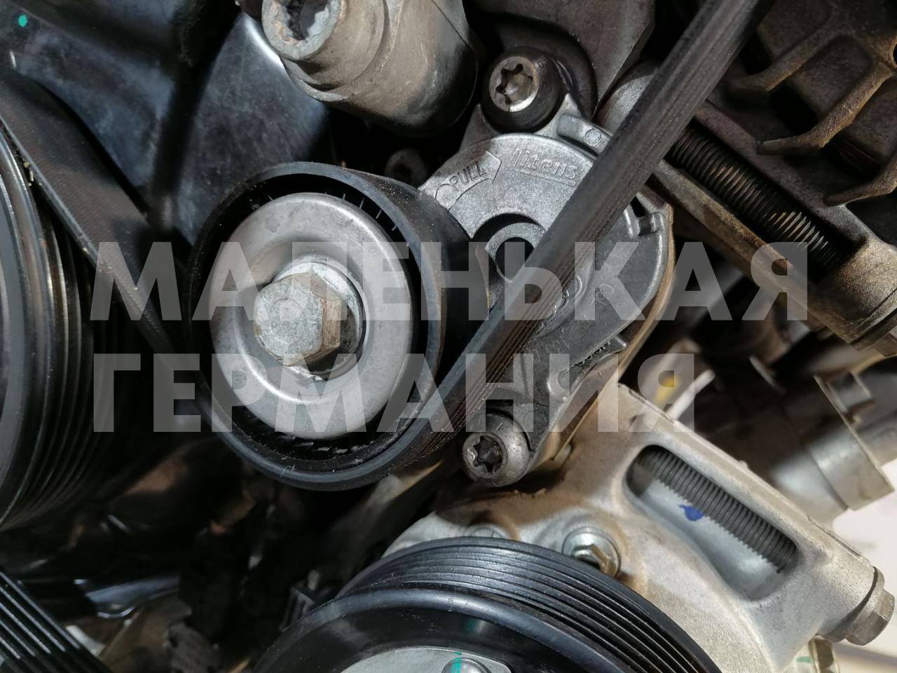 натяжитель Volkswagen Passat B8 2015, 1.8 л., CJSA, бензин, робот, 2t/c9x чёрный перламутр, седан, правый руль, 06L903133D - фото №1