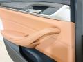 обшивка двери задняя левая BMW 5 серия G30/G31 G30 2017, 2.0 л., B48 B20 A, бензин, АКПП, b65 jatoba brown metallic, седан, задний привод, правый руль - фото №6