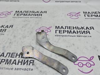 кронштейн (крепление) Mercedes-Benz A-Класс W176 (2012 - 2015), серый, правый руль