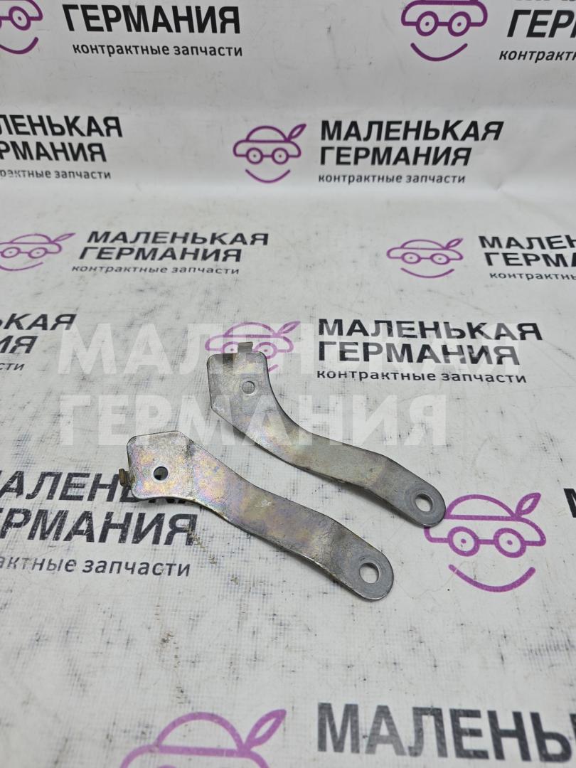 кронштейн (крепление) Mercedes-Benz A-Класс W176 (2012 - 2015), серый, правый руль - фото №1