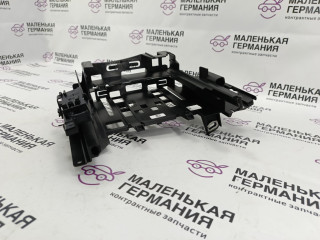 кронштейн блока управления BMW 5 серия G30/G31 G31 2017, 2.0 л., B48 B20 B, бензин, АКПП, alpinweiss 3 (300), универсал, правый руль, 12908605530, 8605530, 12518637797