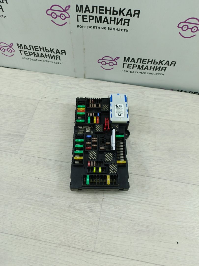 блок предохранителей BMW X3 G01 (2017 - 2026), 2.0 л., B46 B20 B, бензин, АКПП, белый alpinweiss 3 (300), 61146828074, 6828074 - фото №1