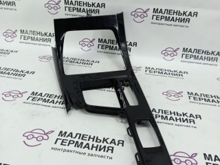 Декоративная накладка центральной консоли BMW X1 F48 2017, 2.0 л., B48 A20 B, бензин, АКПП, alpinweiss 3 (300), полный привод, правый руль, 9292548