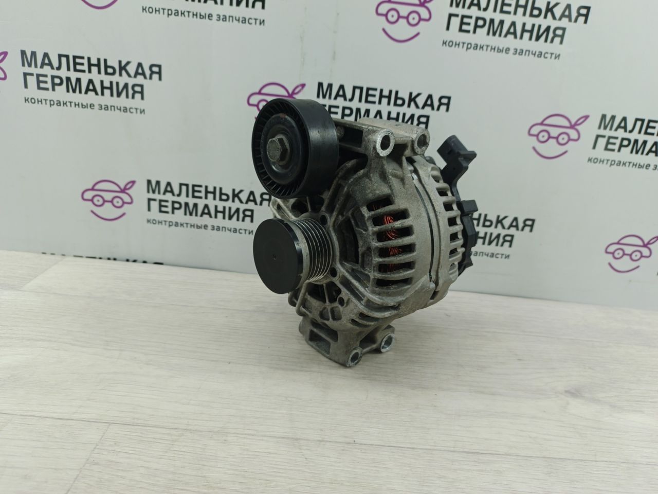 генератор BMW 3 серия E90/E91/E92/E93 (2004 - 2010), 2.0 л., N46 B20 B, бензин, АКПП, 12317532966, 7532966 - фото №1