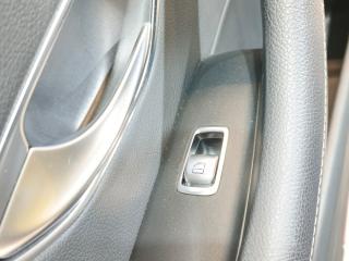 кнопка стеклоподъемника двери передней левой Mercedes-Benz E-Класс W213/S213/C238/A238 2018, 2.0 л., M 274.920, бензин, АКПП, 149 polar white или polarweiss, седан, задний привод, правый руль, A2229051904