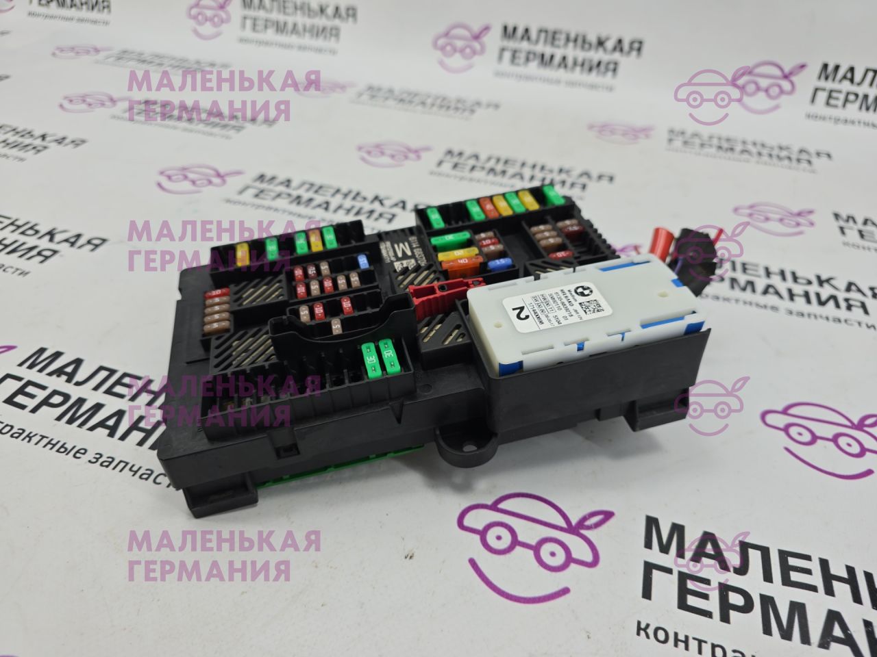 блок предохранителей BMW 5 серия G30/G31 G31 2017, 2.0 л., B48 B20 B, бензин, АКПП, alpinweiss 3 (300), универсал, правый руль, 61146837091, 6837091, 61356829427, 6829427, 61356992957, 6992957, 61358795478, 8795478, 61356839218, 6839218 - фото №1