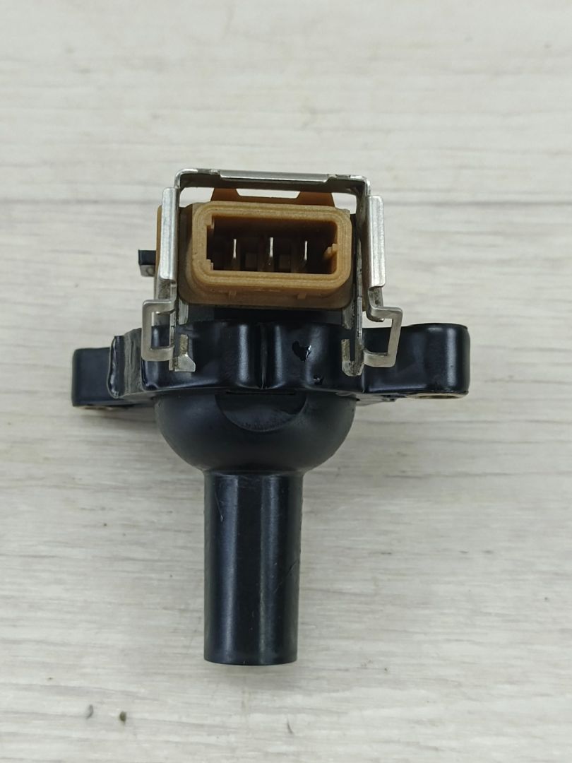 катушка зажигания BMW 7 серия E38 (1994 - 1998), 12131748017, 1748017 - фото №1