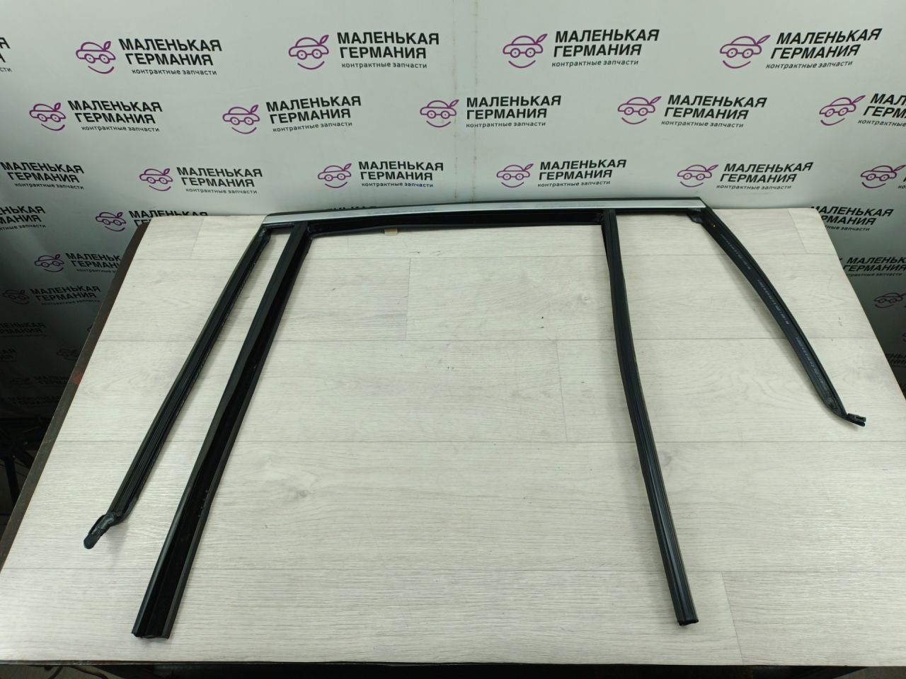 молдинг двери задней левой BMW X3 G01 (2017 - 2026), 2.0 л., B46 B20 B, бензин, АКПП, белый alpinweiss 3 (300), 51337393447, 7393447 - фото №1