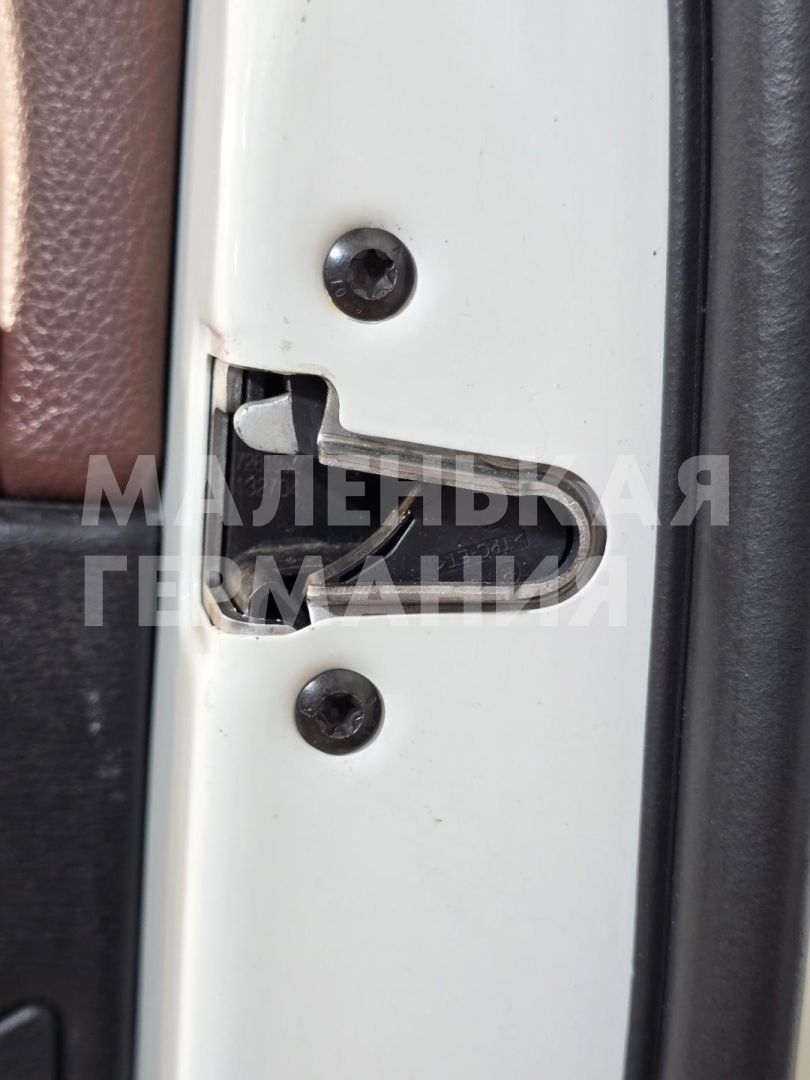 замок двери передней правой BMW X5 F15 (2013 - 2018), 3.0 л., N57 D30 A, дизель, АКПП, 51217281932, 7281932 - фото №1