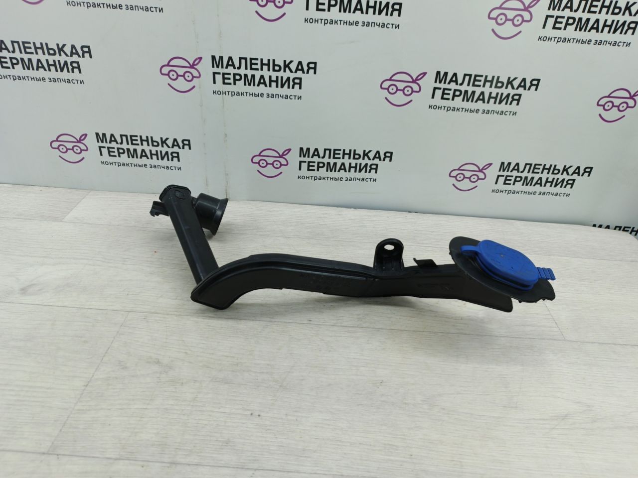 горловина бачка омывателя Mercedes-Benz C-Класс W205/S205/C205 2014, 2.0 л., M 274.920, бензин, АКПП, белый, седан, задний привод, правый руль, A2058600164, 2058690266 - фото №1