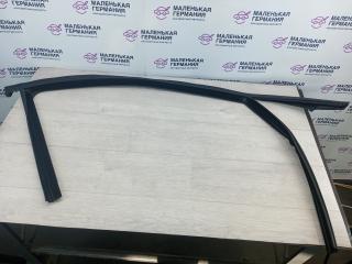 Уплотнитель стекла Mercedes-Benz GLE W166 (2015 - 2018), A1667251025