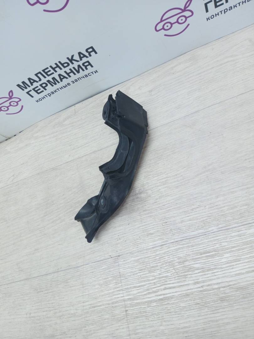 уплотнитель подкапотного пространства BMW 6 серия F06/F12/F13 2013, 4.4 л., N63 B44 B, бензин, black sapphire metallic (475), 51767206569, 7206569 - фото №1