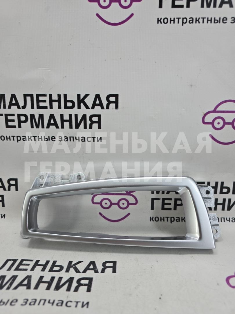 рамка обрамление кулисы BMW 6 серия F06/F12/F13 2012, 4.4 л., N63 B44 B, бензин, АКПП, alpinweiss 3 (300), хетчбэк 5 дв., задний привод, правый руль, 61319189065, 9189065 - фото №1