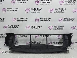 воздуховод (дефлектор) радиатора Mercedes-Benz A-Класс W176 (2012 - 2015), серый, правый руль, A2465051130