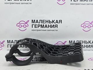 кронштейн топливного фильтра BMW X5 F15 2013, 3.0 л., N57 D30 A, дизель, АКПП, mineralweiss metallic (a96), внедорожник 5 дв., полный привод, правый руль, 16117206504, 7206504, 70312332, 70347023, 13327796063, 7796063, 70314607