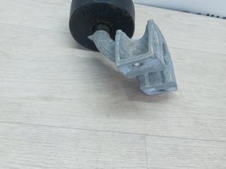 крепление стабилизатора / втулки стабилизатора BMW 5 серия G30/G31 G30 (2016 - 2020), 2.0 л., B47 D20 A, дизель, серый, седан, 33556861478, 6861478