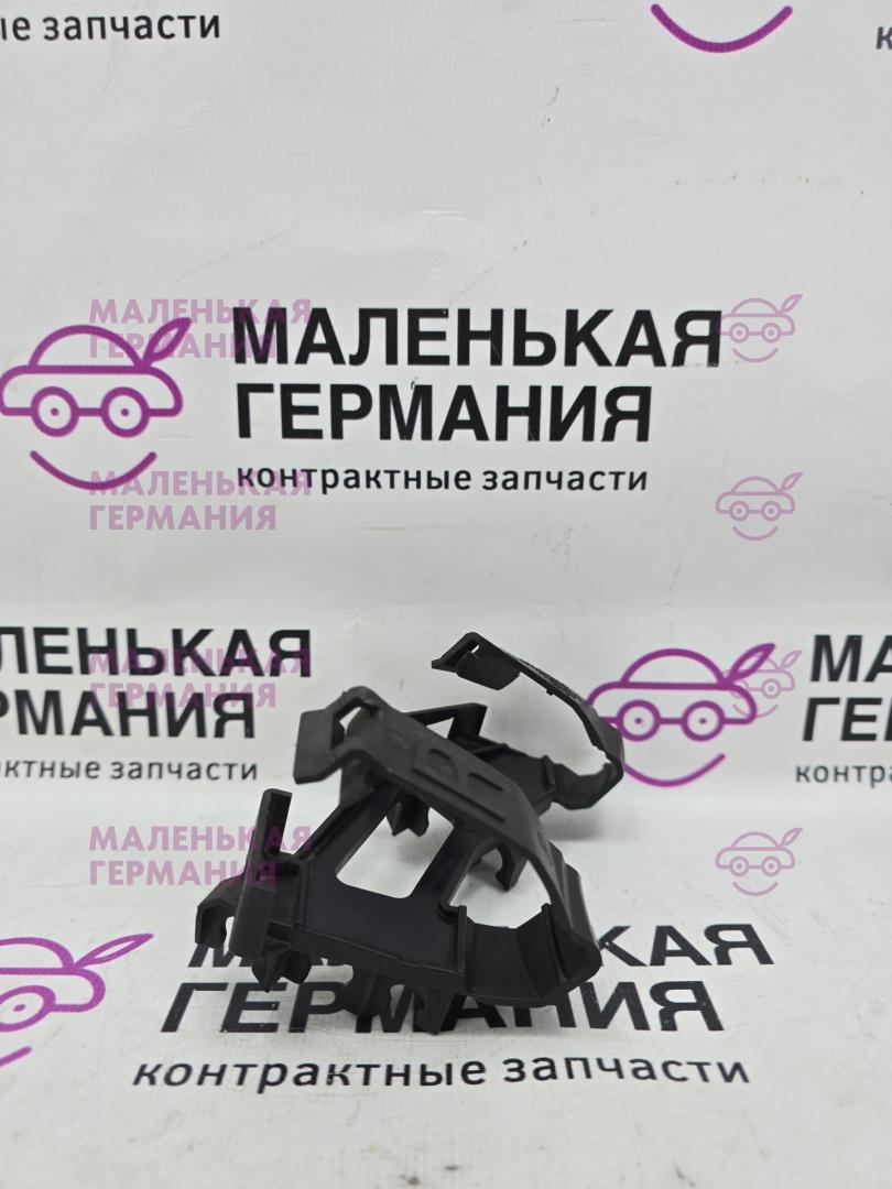 кронштейн (крепление) BMW 5 серия G30/G31 G31 2017, 2.0 л., B48 B20 B, бензин, АКПП, alpinweiss 3 (300), универсал, правый руль, 6866920, 34526866920 - фото №1