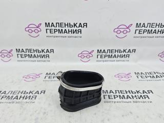 патрубок воздушного фильтра BMW 5 серия G30/G31 G30 2019, 4.4 л., N63 B44 C, бензин, АКПП, carbonschwarz metallic (416), седан, полный привод, 13718613155, 8613155