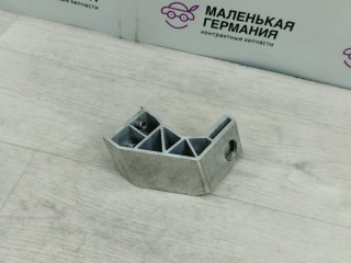 кронштейн радиатора Mercedes-Benz C-Класс W205/S205/C205 2014, 2.0 л., M 274.920, бензин, АКПП, белый, седан, задний привод, правый руль, A2055014120