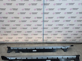 пороги (комплект) BMW X1 F48 2017, 2.0 л., B48 A20 B, бензин, АКПП, alpinweiss 3 (300), полный привод, правый руль, 51777332328, 51777332327, 51777379993, 51777379994