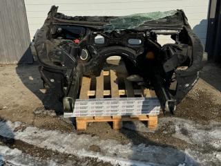 часть кузова (вырезанный элемент) BMW 6 серия F06/F12/F13 2013, 4.4 л., N63 B44 B, бензин, black sapphire metallic (475), 41107259359, 41107259360