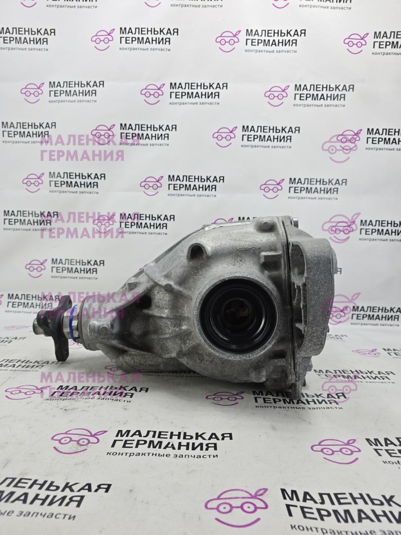 редуктор заднего моста BMW 5 серия G30/G31 G30 2019, 4.4 л., N63 B44 C, бензин, АКПП, carbonschwarz metallic (416), седан, полный привод, 33109846369, 9846369, 8638075, 67698410, 8638084 - фото №1