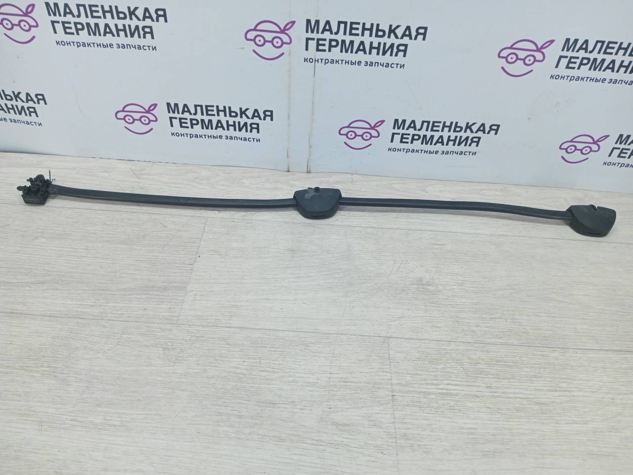 форсунка омывателя лобового стекла BMW 5 серия G30/G31 G30 (2016 - 2020), 2.0 л., B47 D20 A, дизель, серый, седан - фото №1