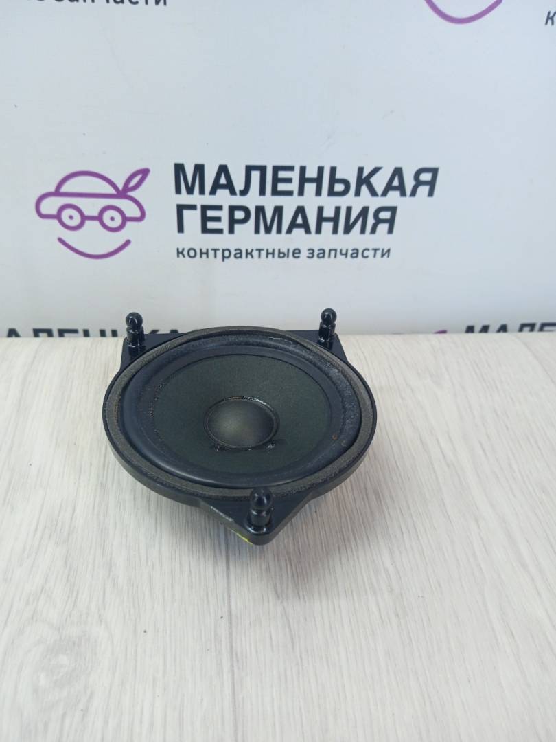 динамик двери Mercedes-Benz C-Класс W205/S205/C205 2014, 2.0 л., M 274.920, бензин, АКПП, белый, седан, задний привод, правый руль, A2228200202 - фото №1