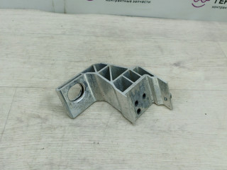 кронштейн радиатора Mercedes-Benz C-Класс W205/S205/C205 2014, 2.0 л., M 274.920, бензин, АКПП, белый, седан, задний привод, правый руль, A2055014220